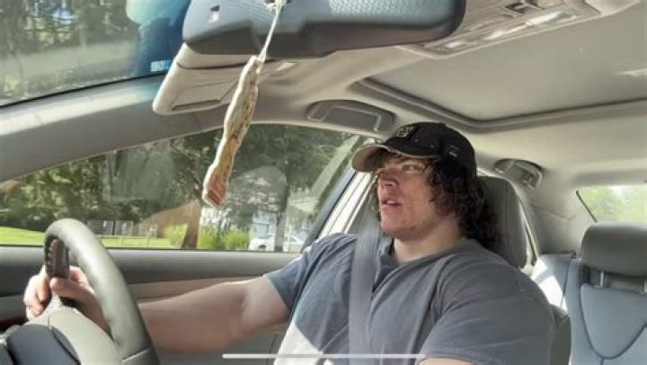 How old is Sam Corlett?