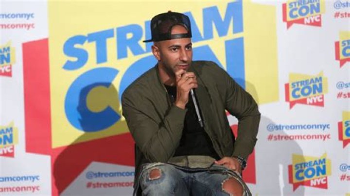 How tall is Fousey? What is FouseyTube’s height