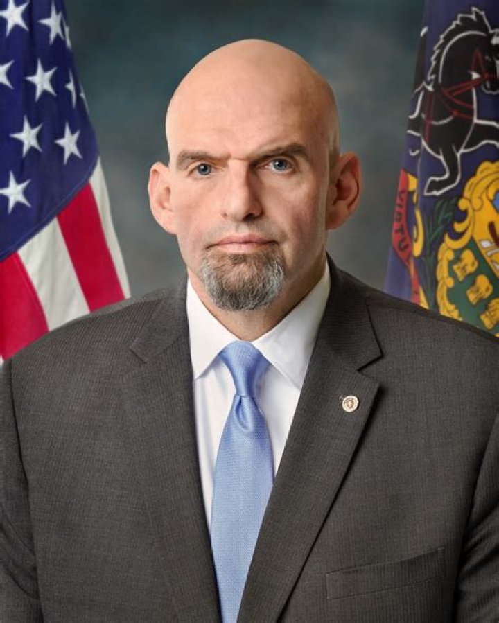 How tall is John Fetterman?