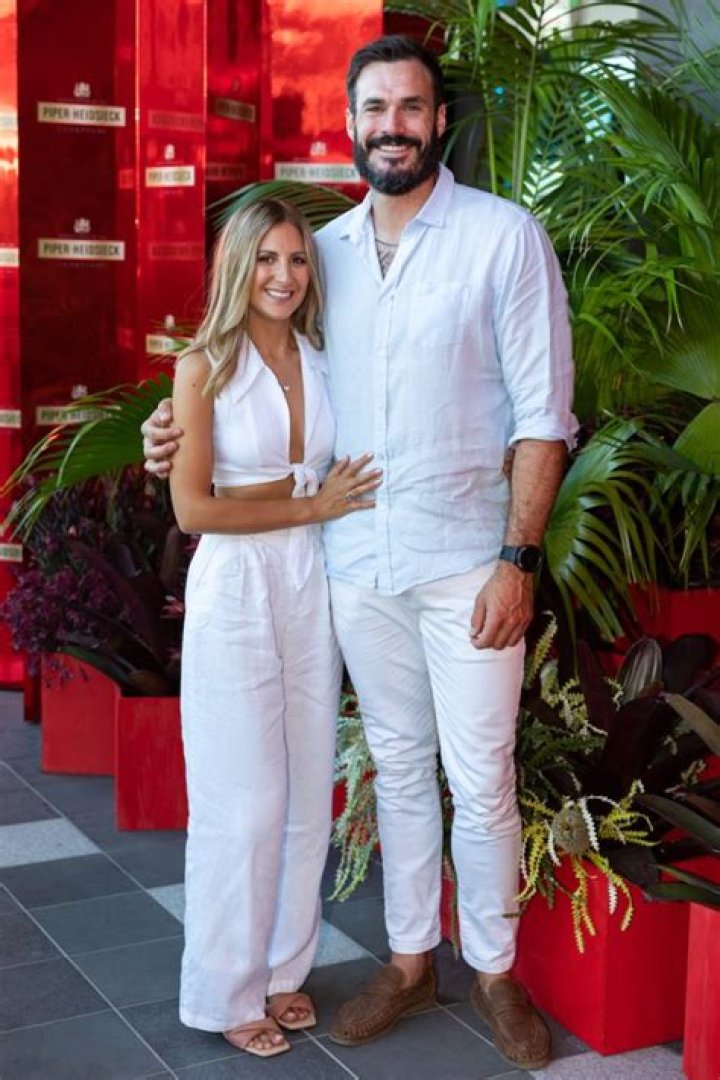 Irena Srbinovska in Bathing Suit is "Mrs. Gilbert" — Celebwell