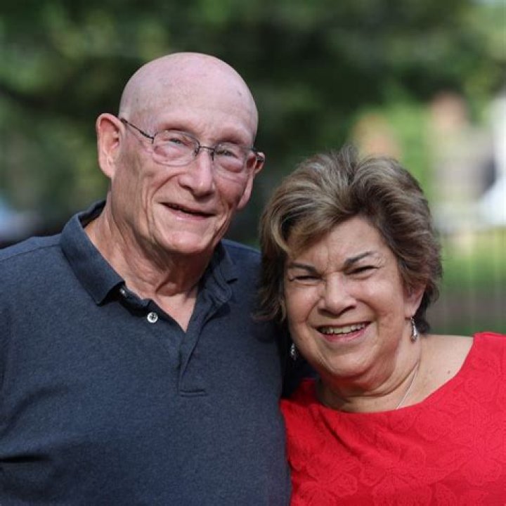 Is Kramer Rich? – Celebrity