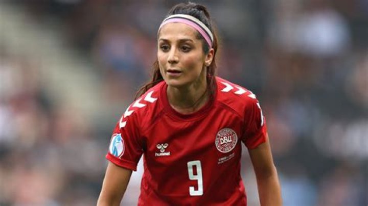 Is Nadia Nadim dating or married?