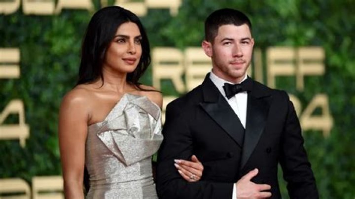 Is Nick Jonas short? – Celebrity