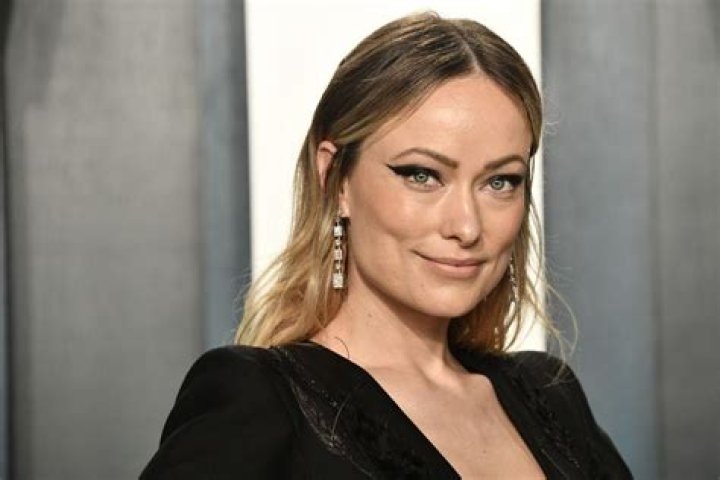 Is Olivia Wilde related to Oscar Wilde?