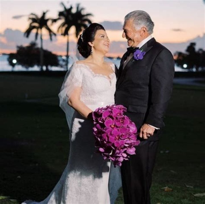 Is Peter Navarro related to Ana Navarro?