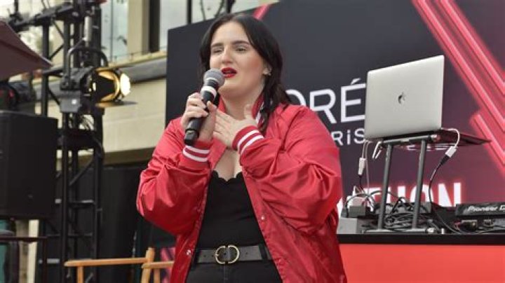 Is TikTok beauty influencer Mikayla Nogueira faking her accent?