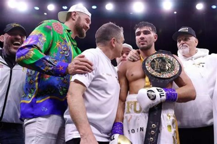 Is Tommy Fury adopted? Is Tommy Fury related to Tyson Fury?