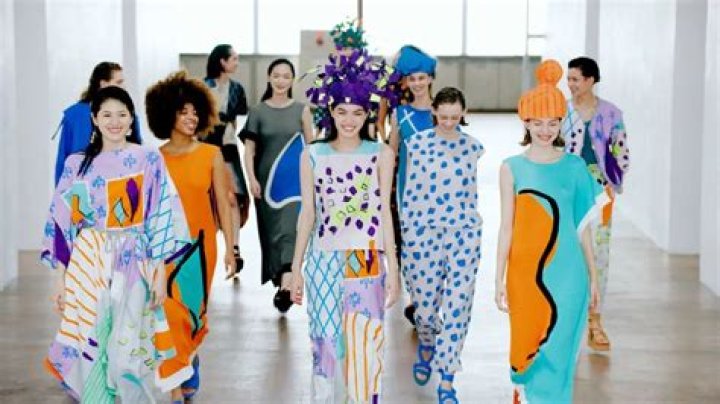 Issey Miyake net worth 2022