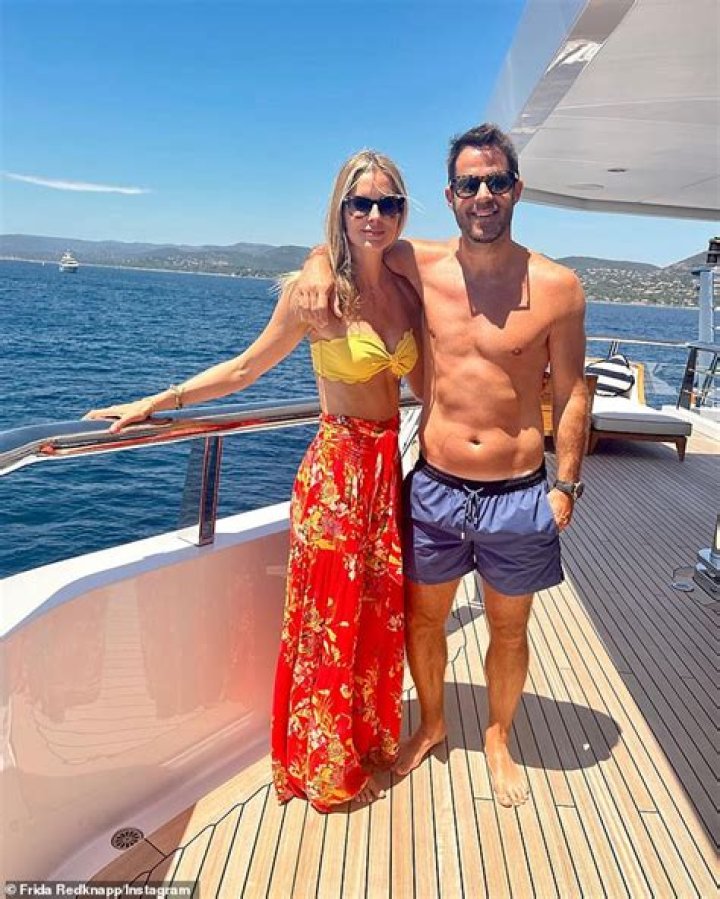 Jamie Redknapp's Wife Frida in Bathing Suit Says Hi From the Maldives — Celebwell