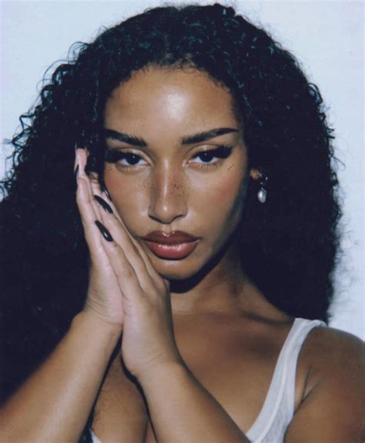 Jamie Sun Fiancé Naomi Sharon Archives