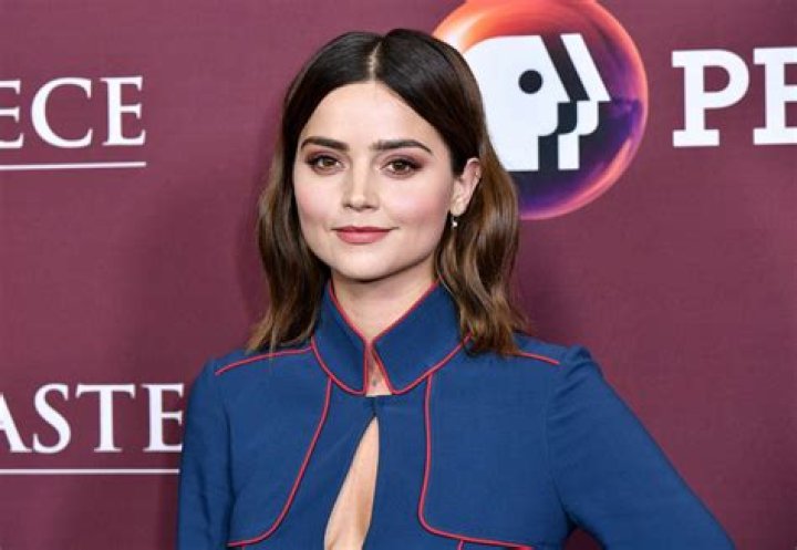 Jenna Coleman Biography - Facts, Childhood, Family Life & Achievements