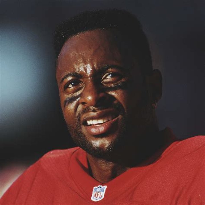 Jerry Rice Biography - Facts, Childhood, Family Life & Achievements
