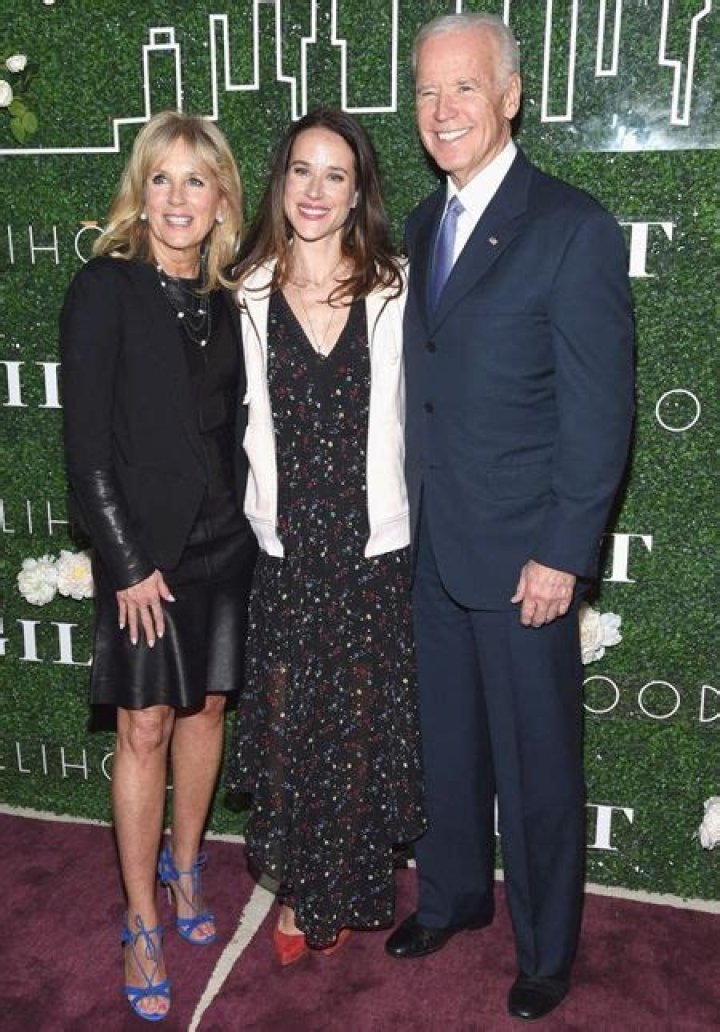 Jill Biden Height Weight Shoe Size Body Measurements Facts Family