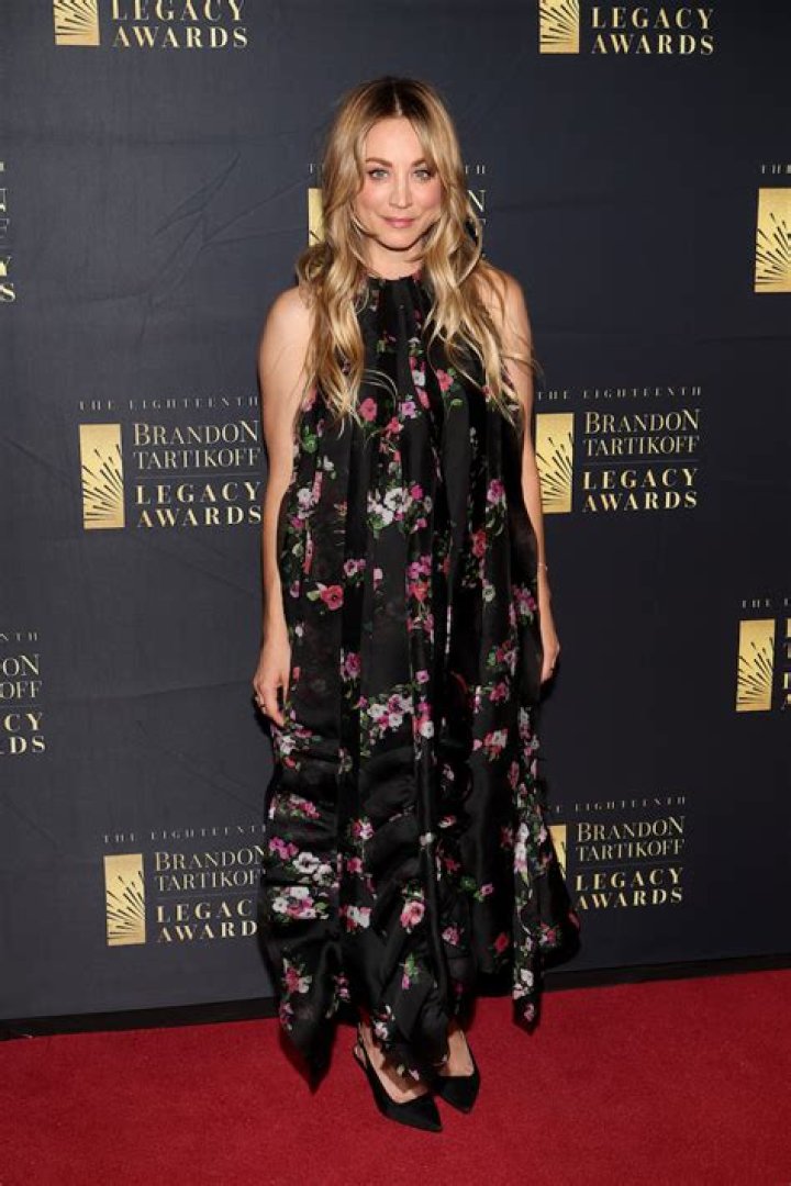 Kaley Cuoco in Bathing Suit Shows Off Baby Bump — Celebwell