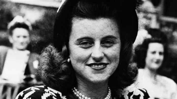 Kathleen Kennedy Biography - Facts, Childhood, Family Life & Achievements