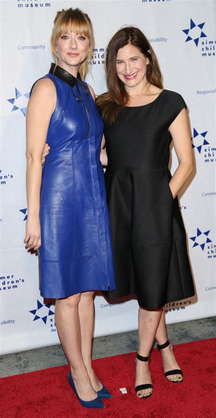 Kathryn Hahn Body Measurements Height Weight Age Bra Size Facts Family