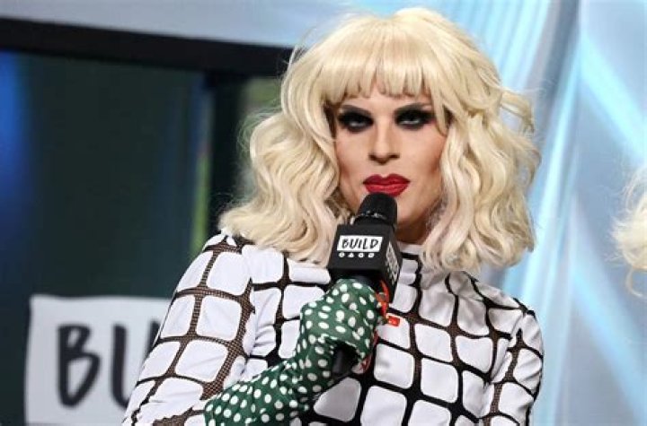 Katya Zamolodchikova Biography - Facts, Childhood, Family Life & Achievements