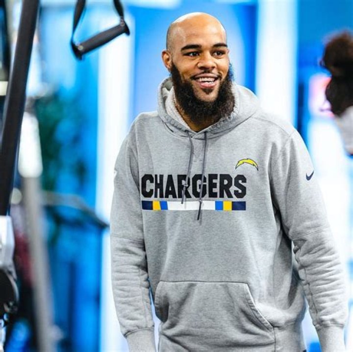 Keenan Allen age, height, ethnicity, family, college, 40 time, draft, trade, net worth, Instagram