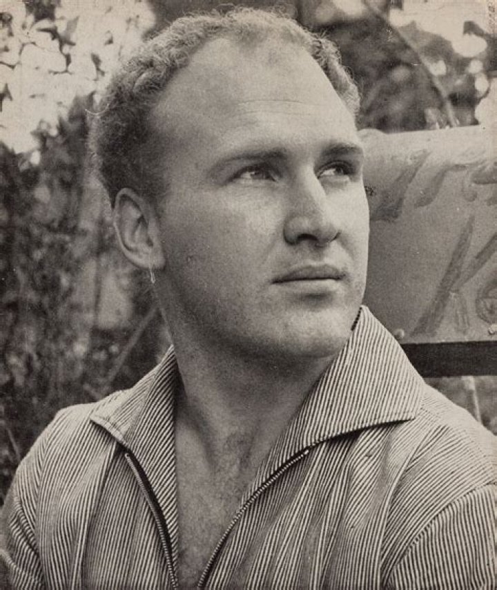 Ken Kesey Biography - Facts, Childhood, Family Life & Achievements