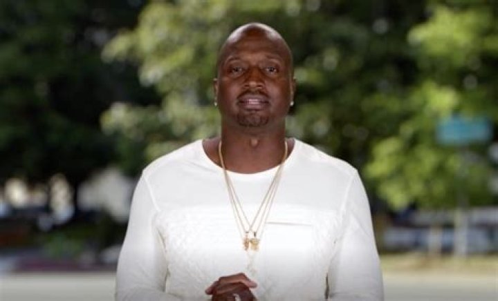 Kirk Frost Advises Fans To Vote – See His Video With Rasheeda