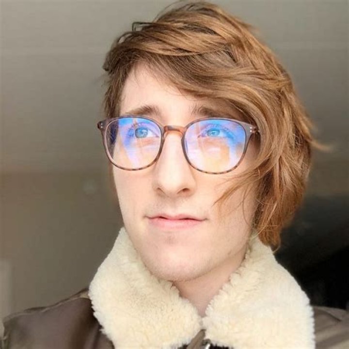KreekCraft (Forrest Starling) - Bio, Facts, Family Life of YouTuber