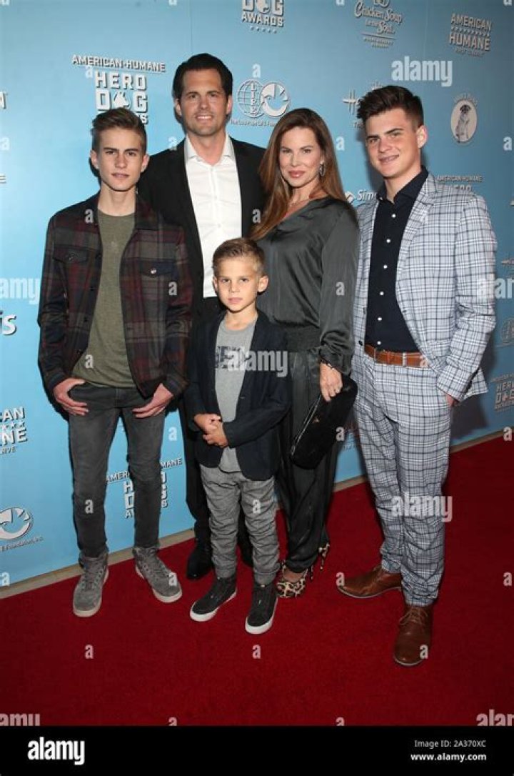 Kristoffer Polaha Biography - Facts, Childhood, Family Life & Achievements