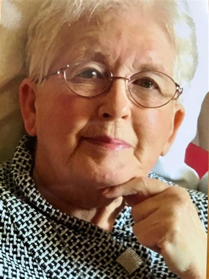 Kristy Gibbons Obituary, Funeral Notice – Lakewood Ohio resident