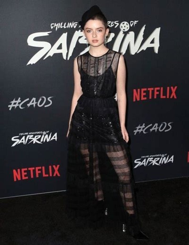 Lachlan Watson Measurements Height Weight Shoe Size Facts Family