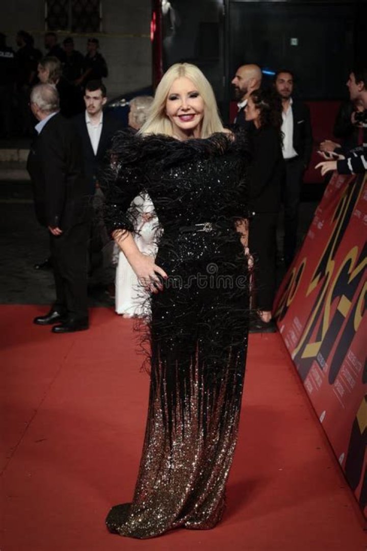 Lady Monika Bacardi Wiki, Net Worth, Age, Daughter & Movies