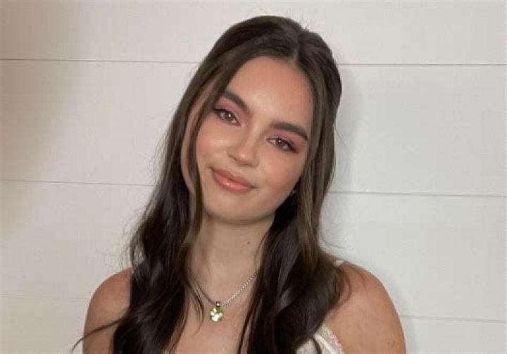 Landry Bender Biography - Facts, Childhood, Family Life & Achievements