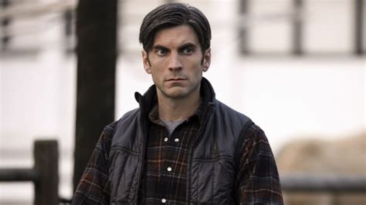 Latest ‘Yellowstone’ News: Wes Bentley describes playing ‘tricky’ Jamie Dutton as Denim Richards talks blossoming romance between Colby and Teeter