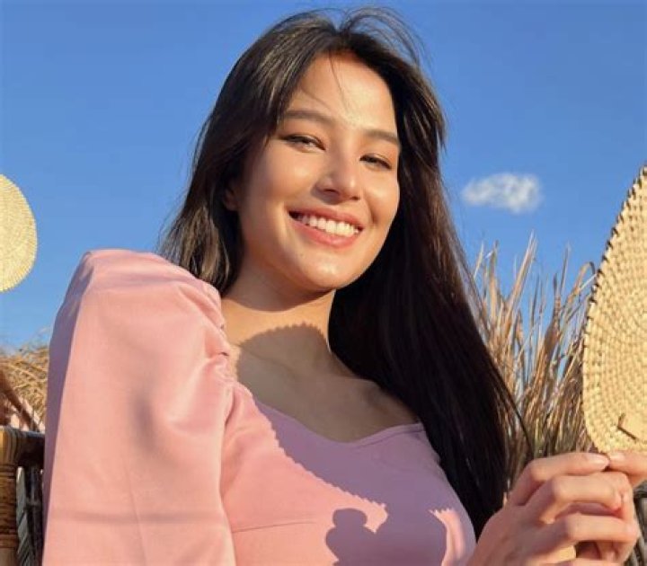 Lexi Gonzales in Bathing Suit Says "Better Late Than Never" — Celebwell