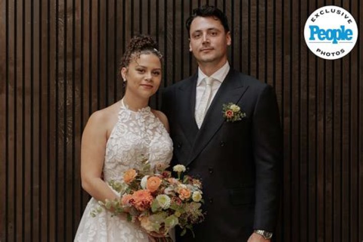 Lily Santiago Wiki, Age, Boyfriend, Height & Parents