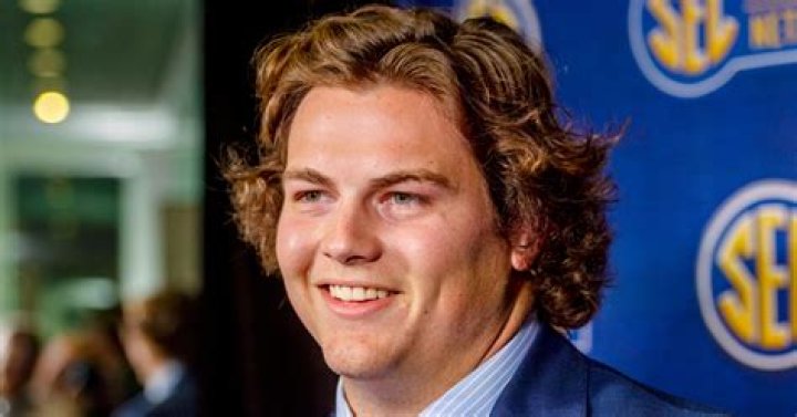 Logan Stenberg contract, salary and net worth explored