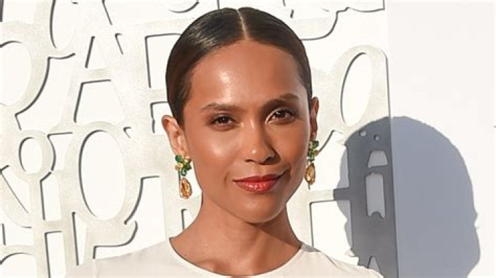 Lucifer Star Lesley-Ann Brandt Shares Swimsuit Photo Saying “It’s Fall”