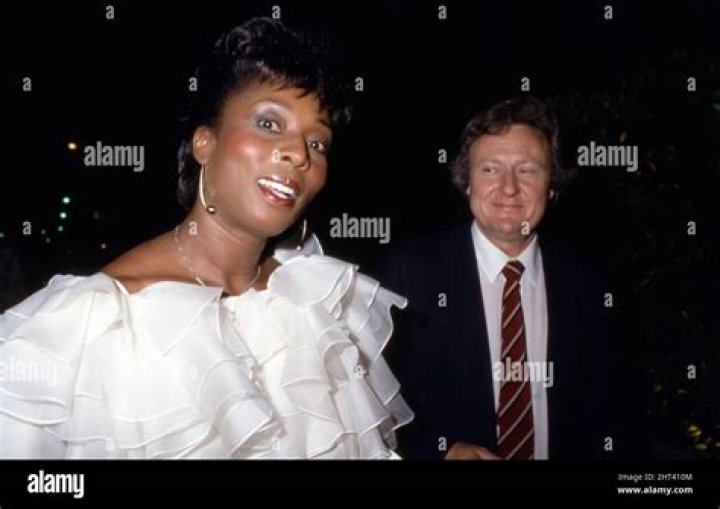 Madge Sinclair Biography - Facts, Childhood, Family Life & Achievements