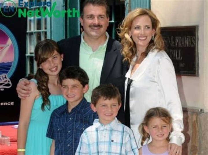 Marlee Matlin Biography; Age, family, net worth, William Hurt partner