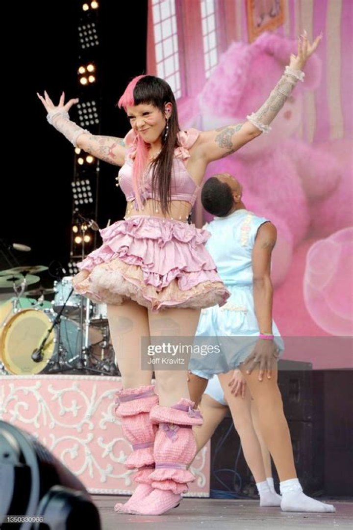 Melanie Martinez Body Measurements Height Weight Bra Shoe Size Facts