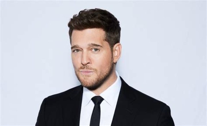Michael Bublé Biography - Facts, Childhood, Family Life & Achievements