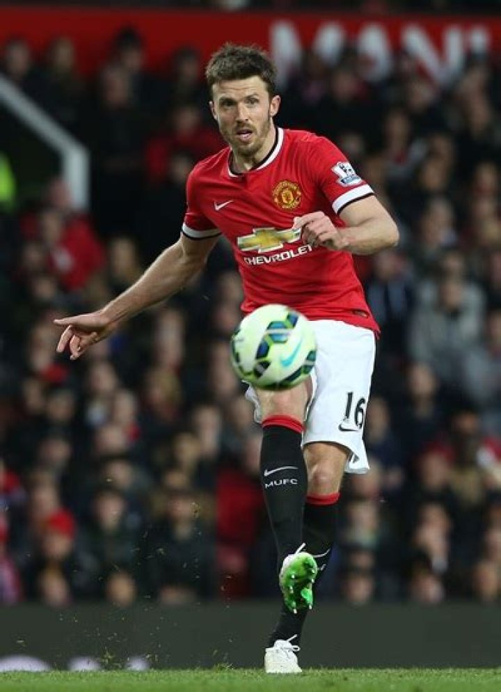 Michael Carrick Body Measurements Height Weight Shoe Size Age Family