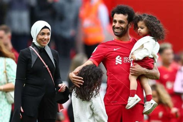 Mohamed Salah age, wife, children, parents, siblings, salary at Liverpool