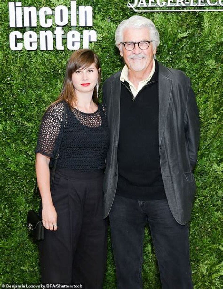 Molly McVie Biography, age, husband, children, occupation, net worth