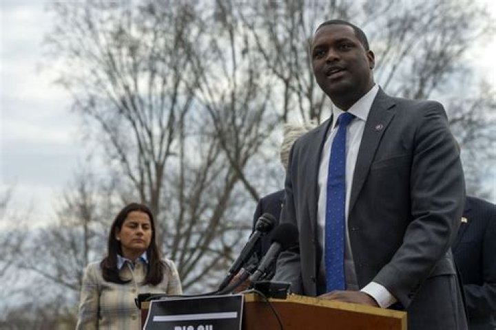 Mondaire Jones husband: Who is Mondaire Jones’ gay partner?