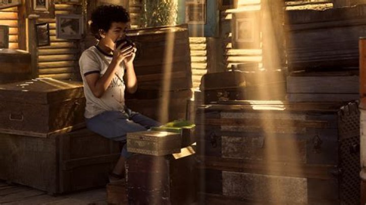 Netflix’s ambitious new episodic epic strengthens its increasingly ironclad case for a rapid-fire renewal by doing the unthinkable