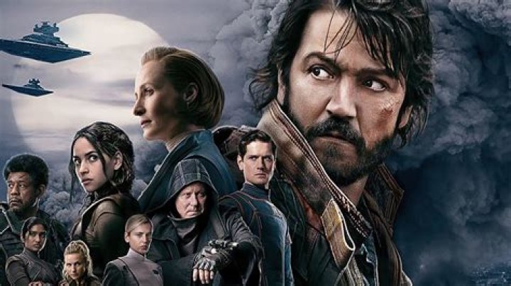 New Mandalorian Photos Tease A Gritty Star Wars Adventure