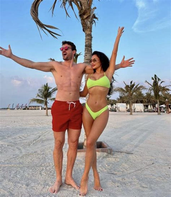 Nicole Scherzinger in Bathing Suit Says Hi From United Arab Emirates — Celebwell