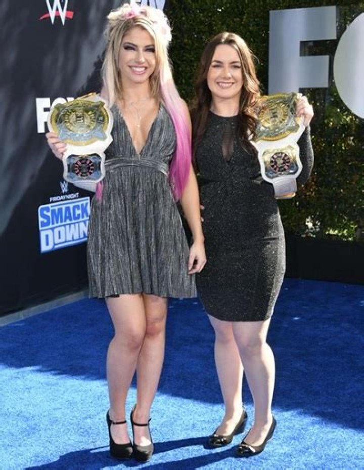 Nikki Cross Height Weight Bra Size Body Measurements Facts Family