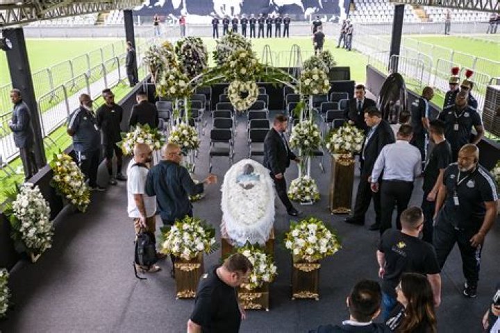 Pelé funeral, burial service, pictures, videos, date, time, venue