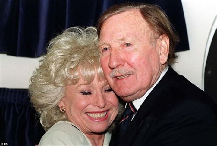 Penelope Bartley cause of death: What happened to Leslie Phillips’ first wife?