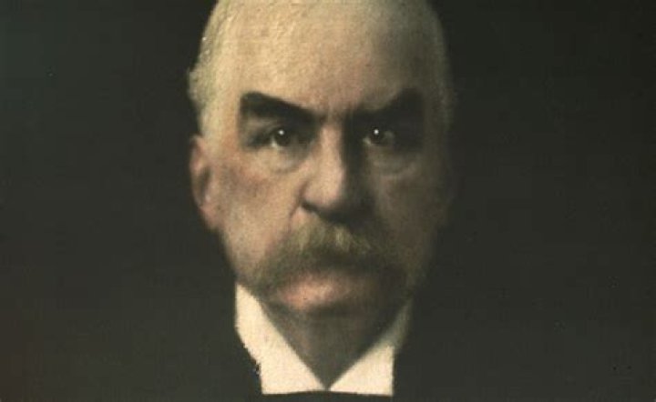 Piers Morgan Biography - Facts, Childhood, Family Life & Achievements of British Journalist